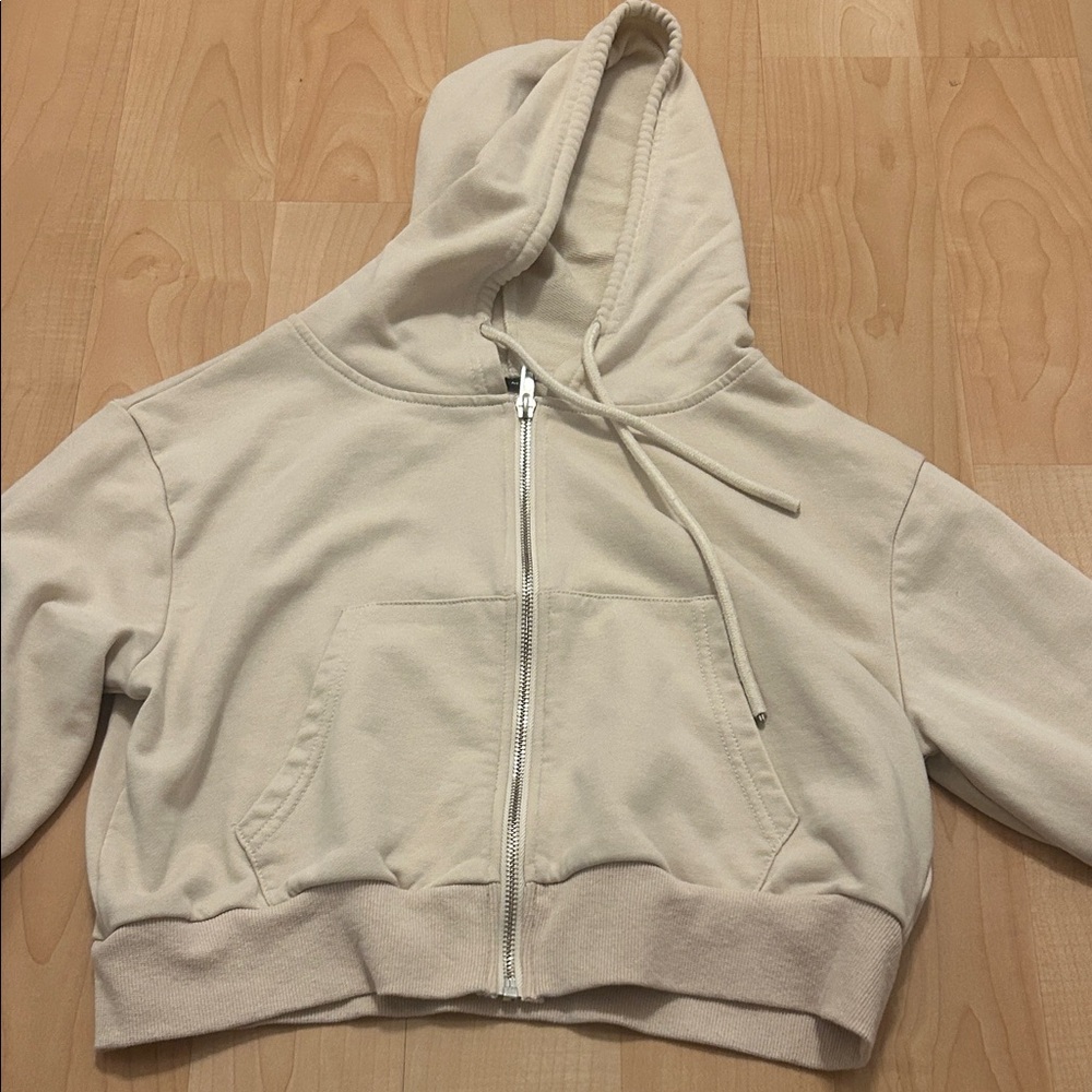 SHEIN, size medium cropped hoodie